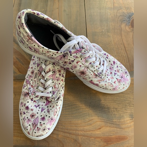 Vans Shoes - Rare! Women’s 8.5, Vans, Floral Shoes (Retail $80)